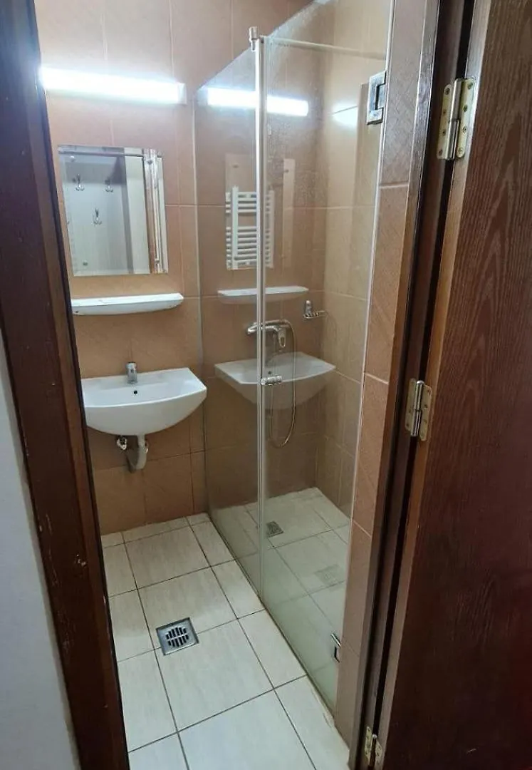 Hotel Viilor Bucharest 0*,  Romania