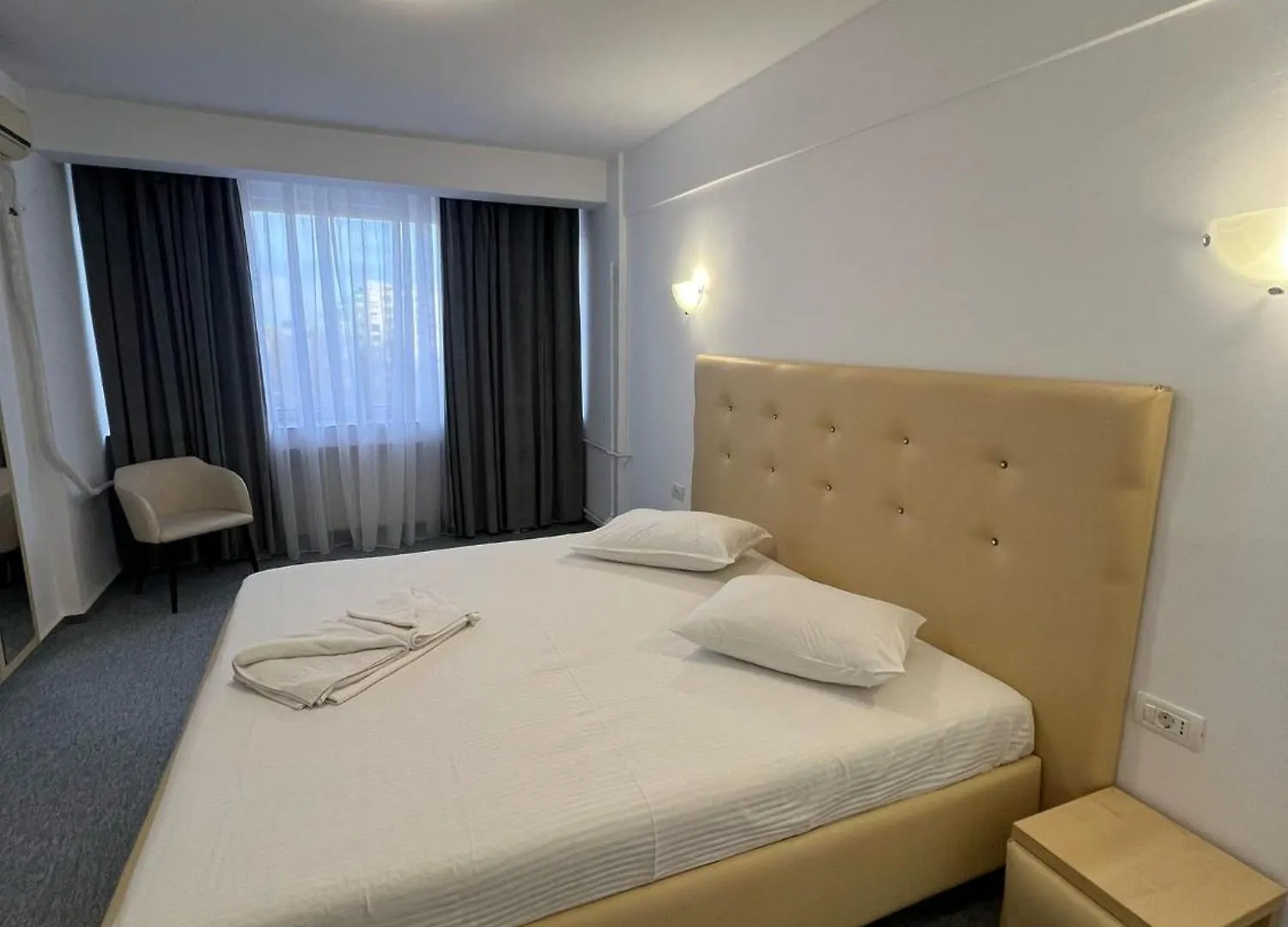 Hotel Viilor Bucharest 0*,  Romania